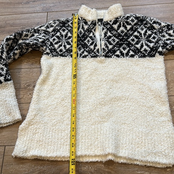 Talbots Black & Winter White Quarter Zip Ski Type  Sweater Size XS - Picture 8 of 10